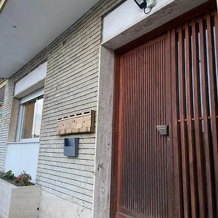 Right Bank House 度假居